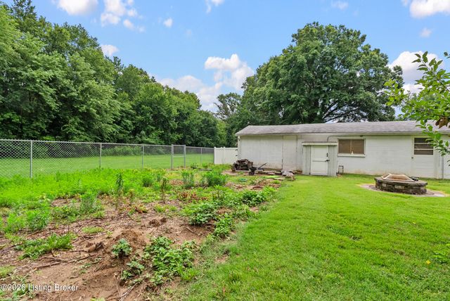 3213 Rosewedge Way, Louisville, KY 40216
