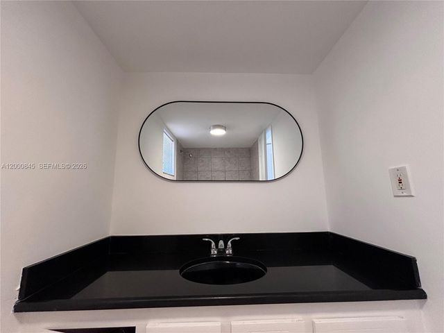 403 NW 68th Ave 502, Plantation, FL 33317