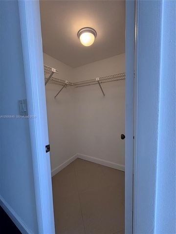 403 NW 68th Ave 502, Plantation, FL 33317