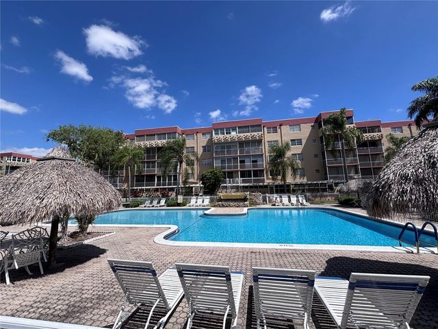 403 NW 68th Ave 502, Plantation, FL 33317