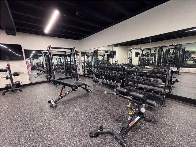 403 NW 68th Ave 502, Plantation, FL 33317