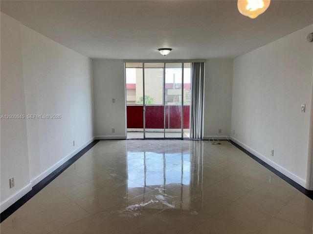 403 NW 68th Ave 502, Plantation, FL 33317