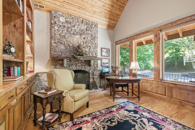 44 Eagles View Way, Hayesville, NC 28904