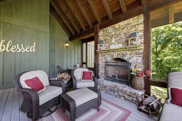 44 Eagles View Way, Hayesville, NC 28904