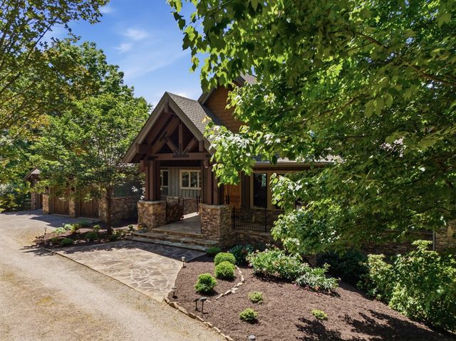 44 Eagles View Way, Hayesville, NC 28904