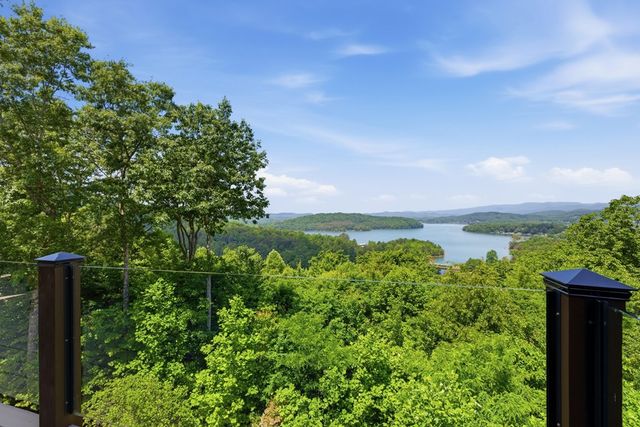 44 Eagles View Way, Hayesville, NC 28904