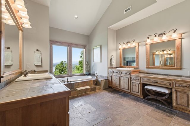 44 Eagles View Way, Hayesville, NC 28904