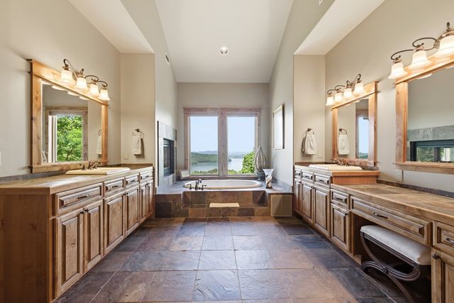 44 Eagles View Way, Hayesville, NC 28904