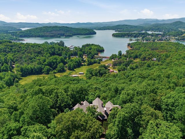 44 Eagles View Way, Hayesville, NC 28904