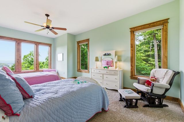 44 Eagles View Way, Hayesville, NC 28904
