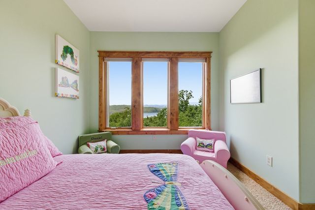 44 Eagles View Way, Hayesville, NC 28904