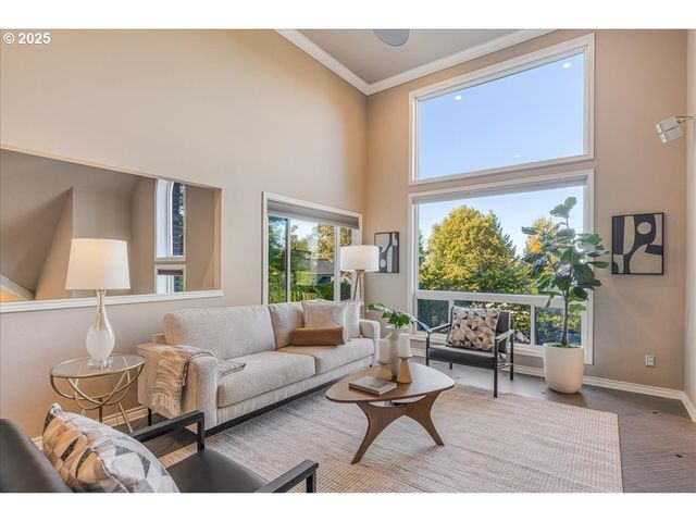 8770 Sw 71ST Pl, Portland, OR 97223