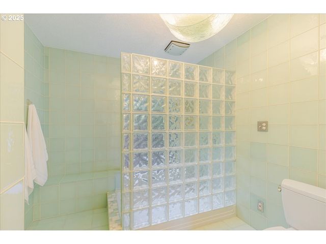 8770 Sw 71ST Pl, Portland, OR 97223