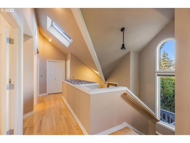 8770 Sw 71ST Pl, Portland, OR 97223