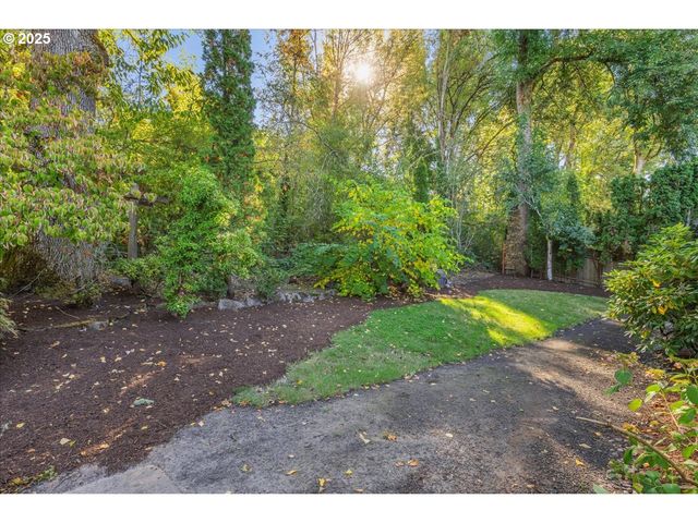 8770 Sw 71ST Pl, Portland, OR 97223