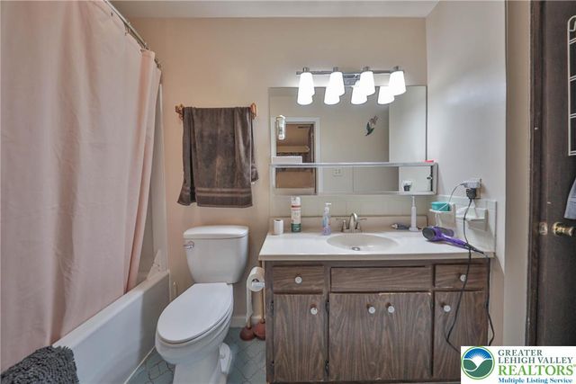 630 Beers Lane, Towamensing Twp, PA 18071