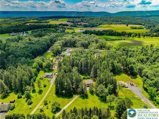 630 Beers Lane, Towamensing Twp, PA 18071