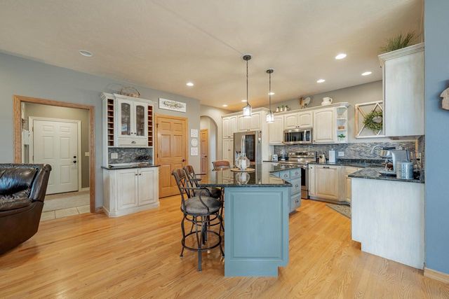 2230 E ELMVIEW DRIVE, Appleton, WI 54915