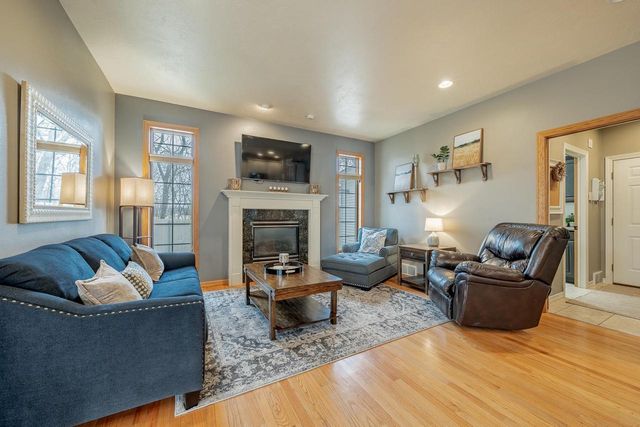 2230 E ELMVIEW DRIVE, Appleton, WI 54915