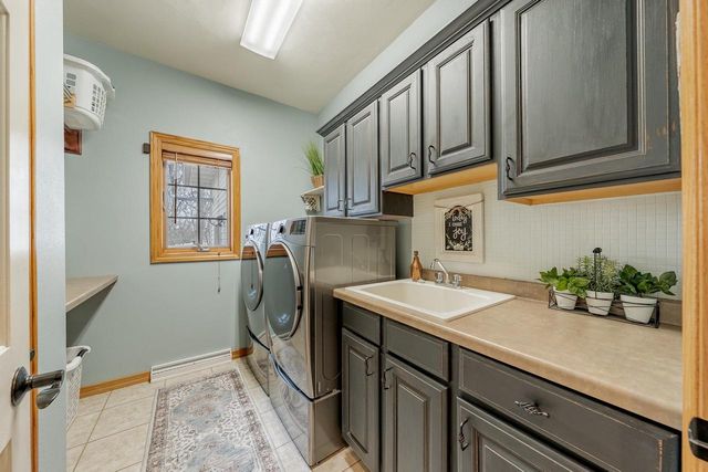 2230 E ELMVIEW DRIVE, Appleton, WI 54915