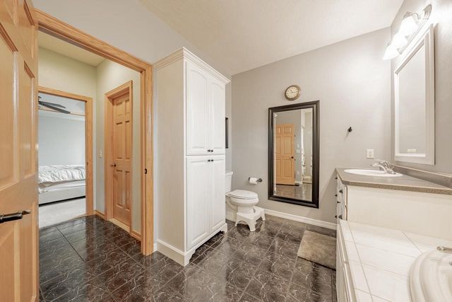 2230 E ELMVIEW DRIVE, Appleton, WI 54915