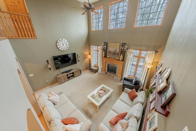 2230 E ELMVIEW DRIVE, Appleton, WI 54915