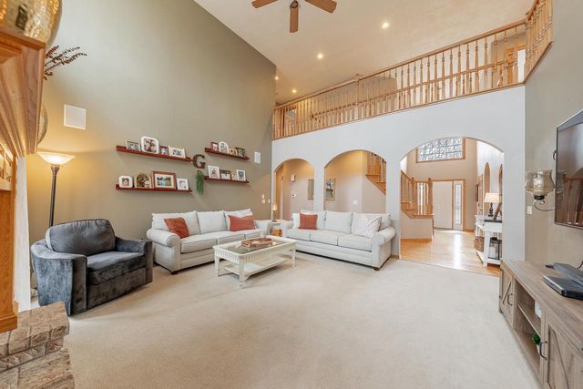 2230 E ELMVIEW DRIVE, Appleton, WI 54915