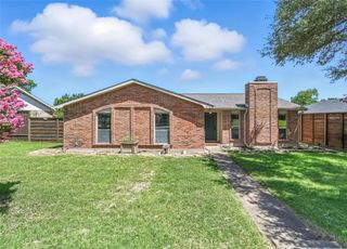2733 E Wentwood Drive, Carrollton, TX 75007