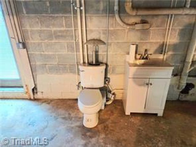 1524 Holly Circle, Wilkesboro, NC 28697