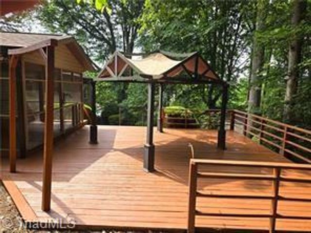 1524 Holly Circle, Wilkesboro, NC 28697