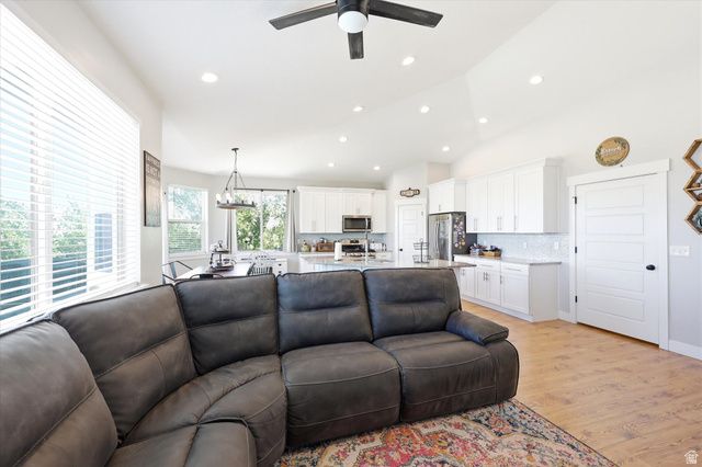 167 N 910 E, Santaquin, UT 84655