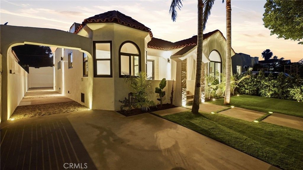 2943 Chesapeake, Los Angeles, CA 90016 — photo 2