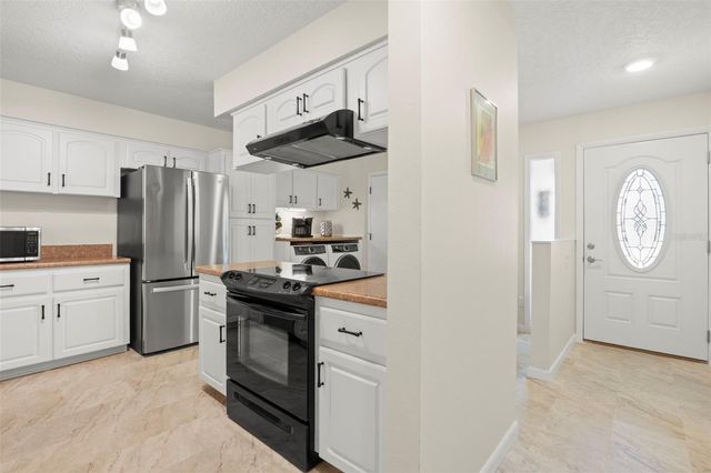 2020 DOVER COURT, Oldsmar, FL 34677