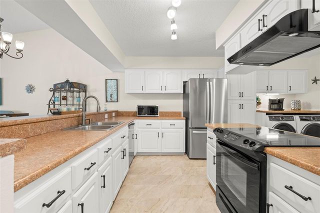 2020 DOVER COURT, Oldsmar, FL 34677