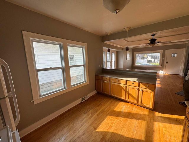 3030 N 48th STREET, Milwaukee, WI 53210