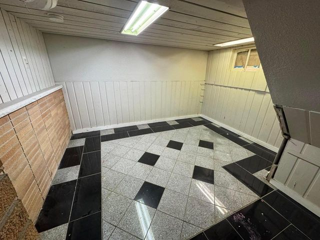 3030 N 48th STREET, Milwaukee, WI 53210