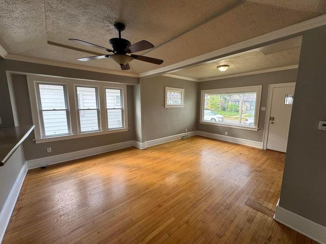 3030 N 48th STREET, Milwaukee, WI 53210