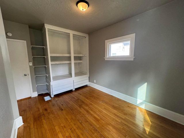 3030 N 48th STREET, Milwaukee, WI 53210