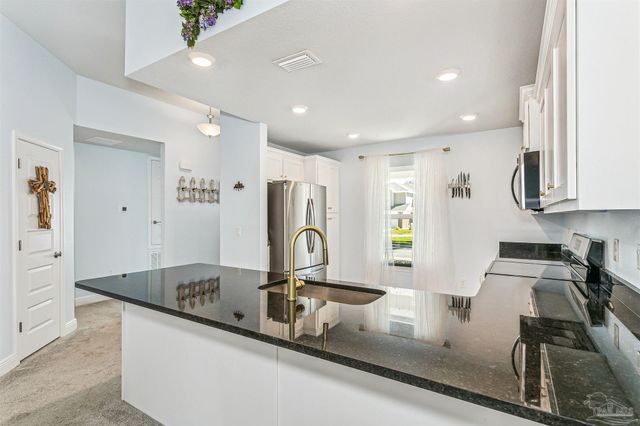 8046 Westpointe Ln, Pensacola, FL 32506