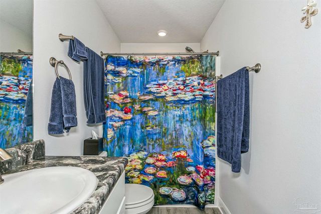 8046 Westpointe Ln, Pensacola, FL 32506