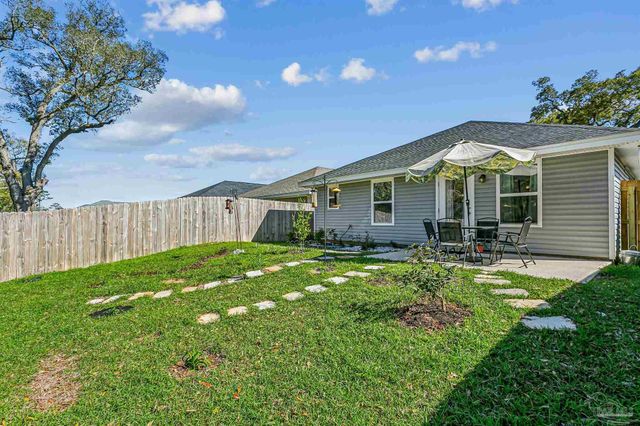 8046 Westpointe Ln, Pensacola, FL 32506