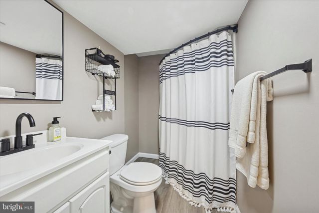 124 STONEY HILL RD, Ridley Park, PA 19078