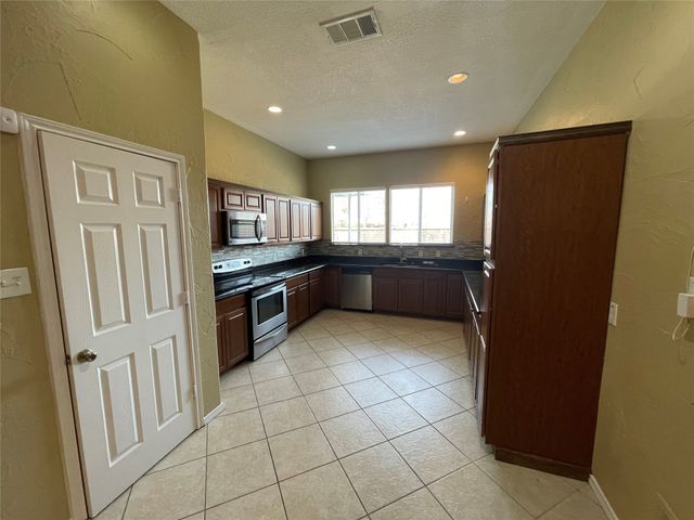 4805 Kelso Lane, Garland, TX 75043