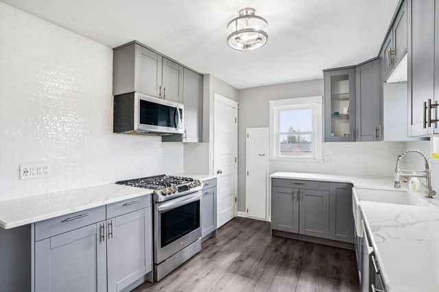 1034 88th AVENUE, Kenosha, WI 53144