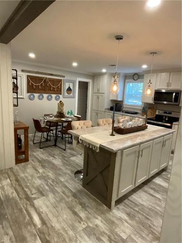 1300 Snow N Road, Semmes, AL 36575