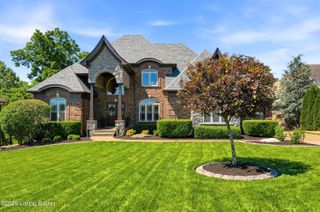 18712 Weymuth Ln, Louisville, KY 40245