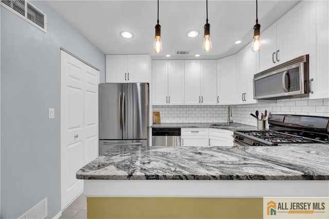 65 Pennsylvania Way, North Brunswick, NJ 08902