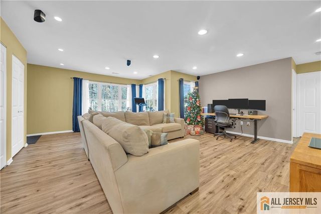 65 Pennsylvania Way, North Brunswick, NJ 08902