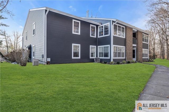 65 Pennsylvania Way, North Brunswick, NJ 08902