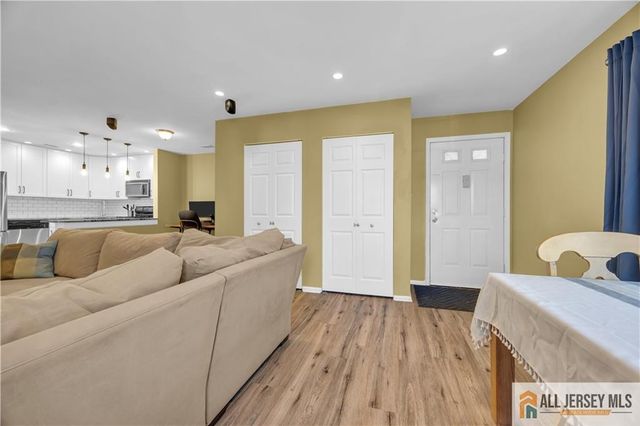 65 Pennsylvania Way, North Brunswick, NJ 08902